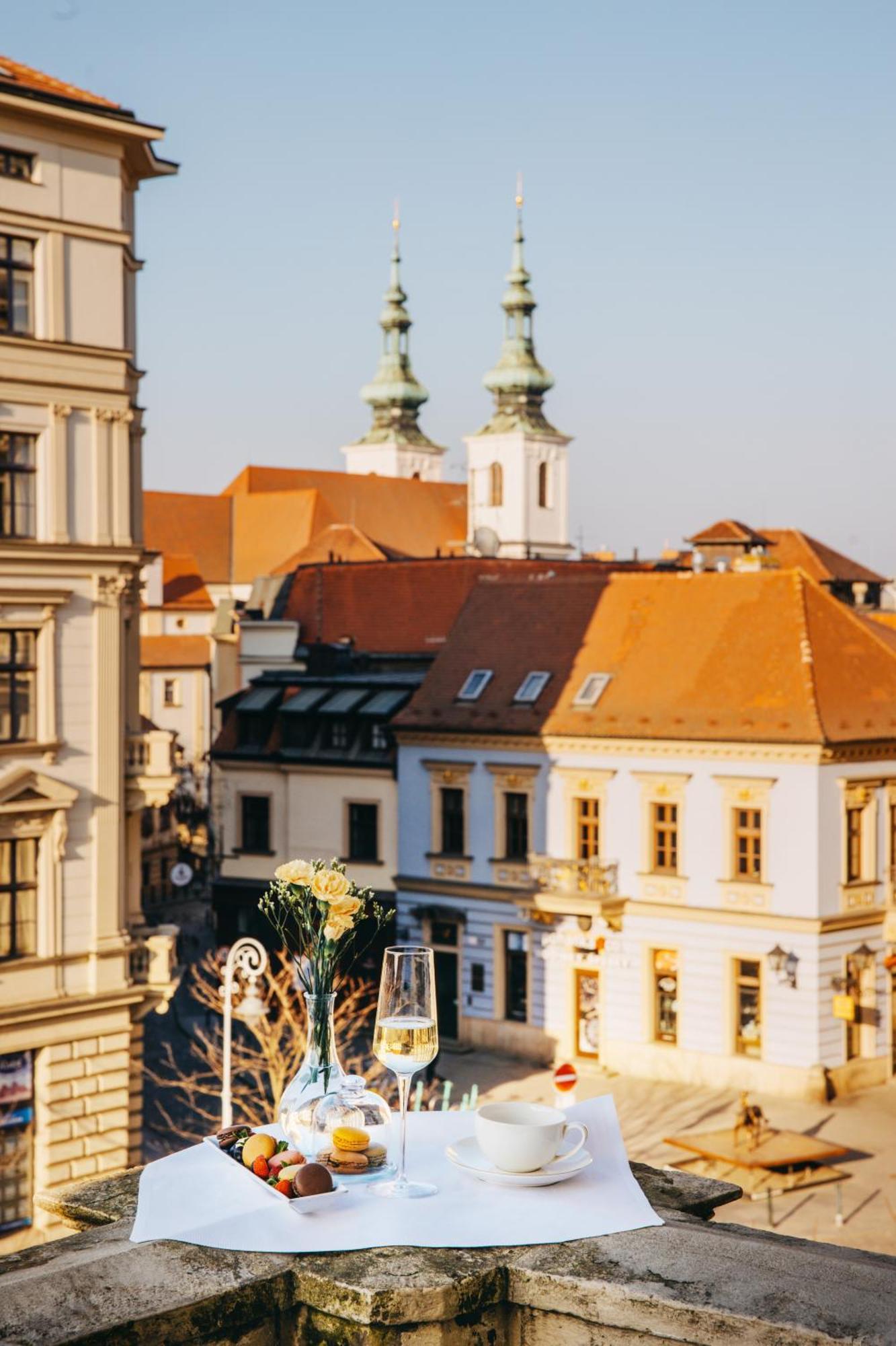 Grand Palace Brno Ngoại thất bức ảnh