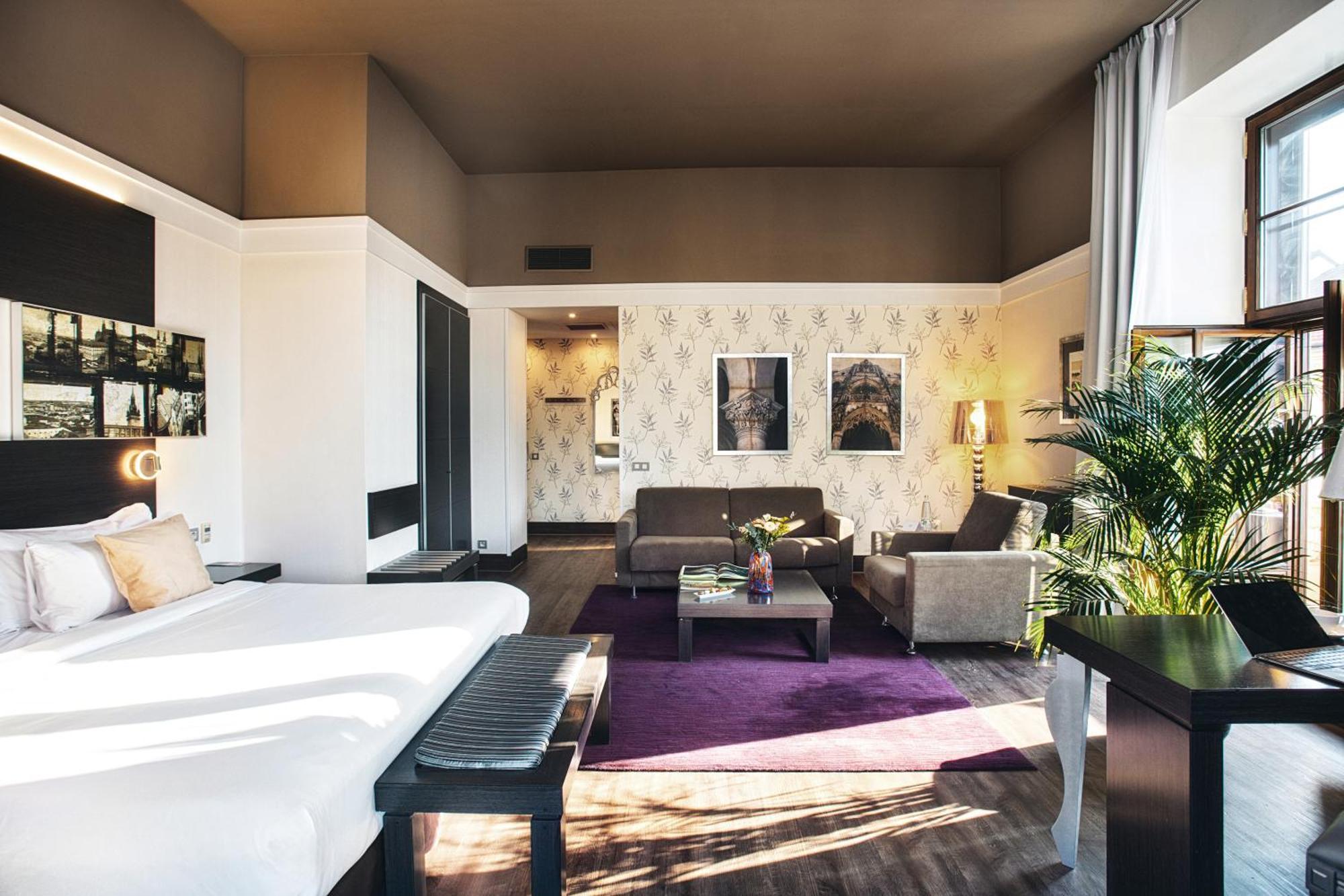 Grand Palace Brno Ngoại thất bức ảnh