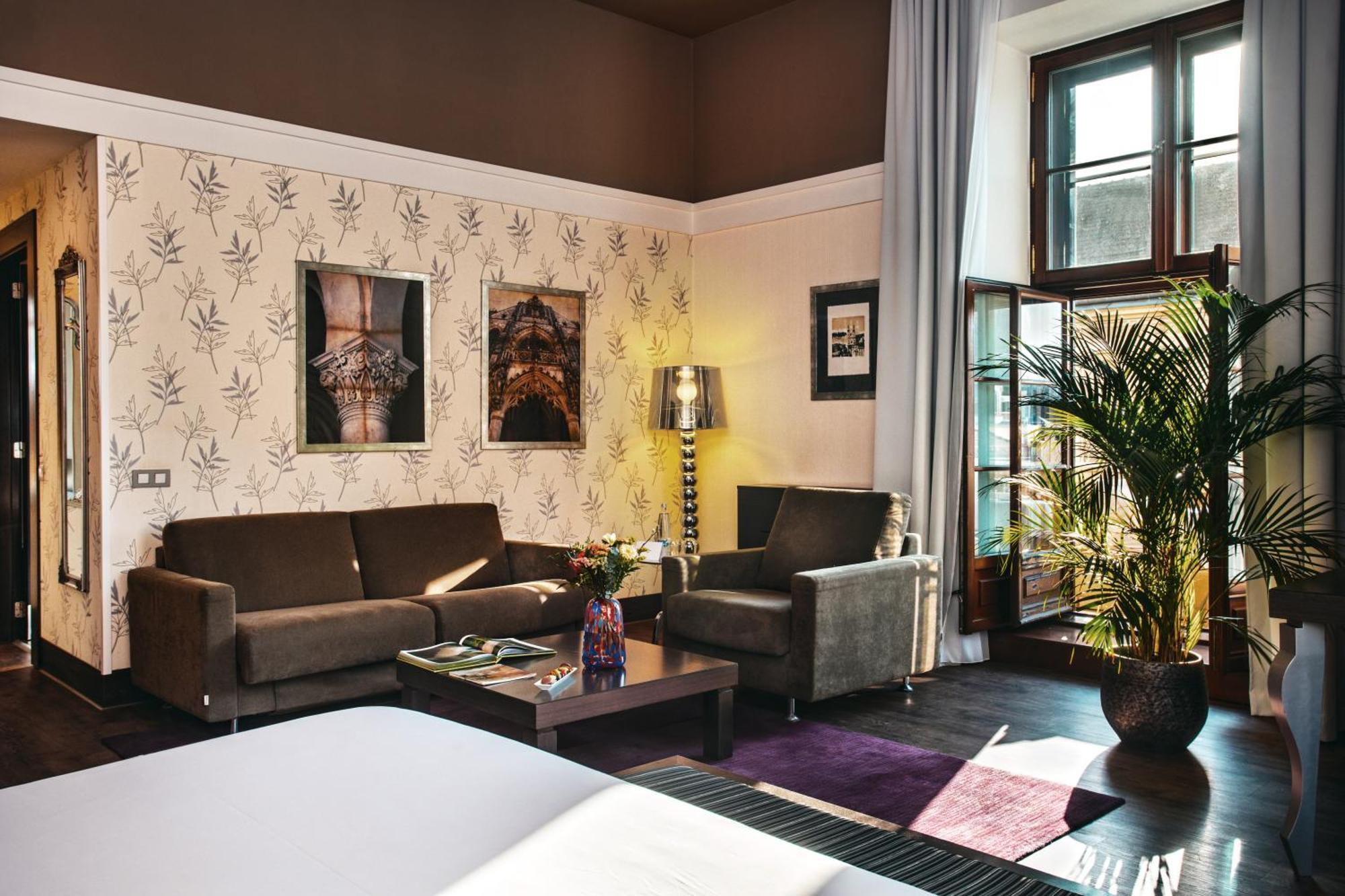 Grand Palace Brno Ngoại thất bức ảnh